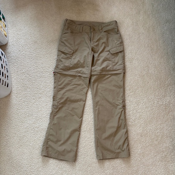 The North Face women's Tan Convertible Hiking Pants size 4 Short - Picture 2 of 6